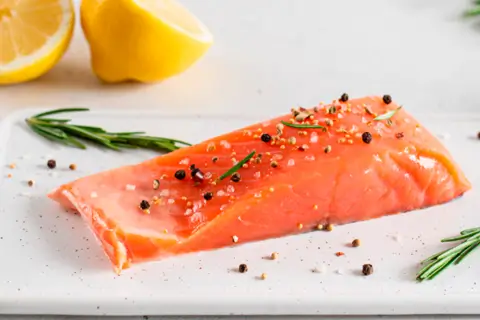 Как засолить форель, чтобы она получилась нежной и вкусной
